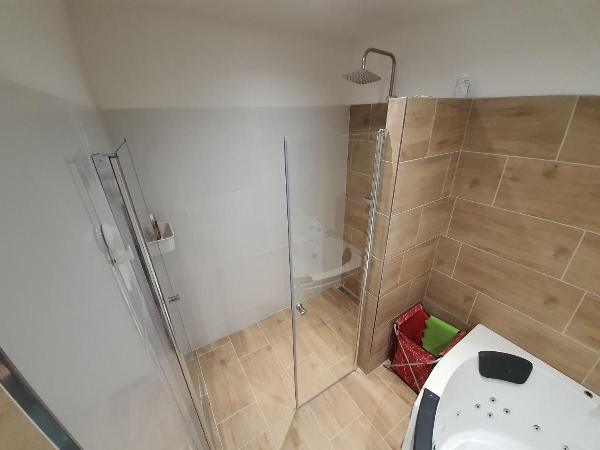 Dolni Businov Chalet Zabreh